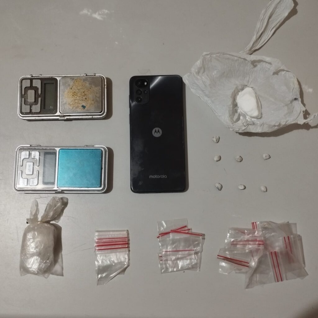 menor-e-detido-pela-gcm-em-flagrante-tentando-dispensar-certa-quantidade-de-crack